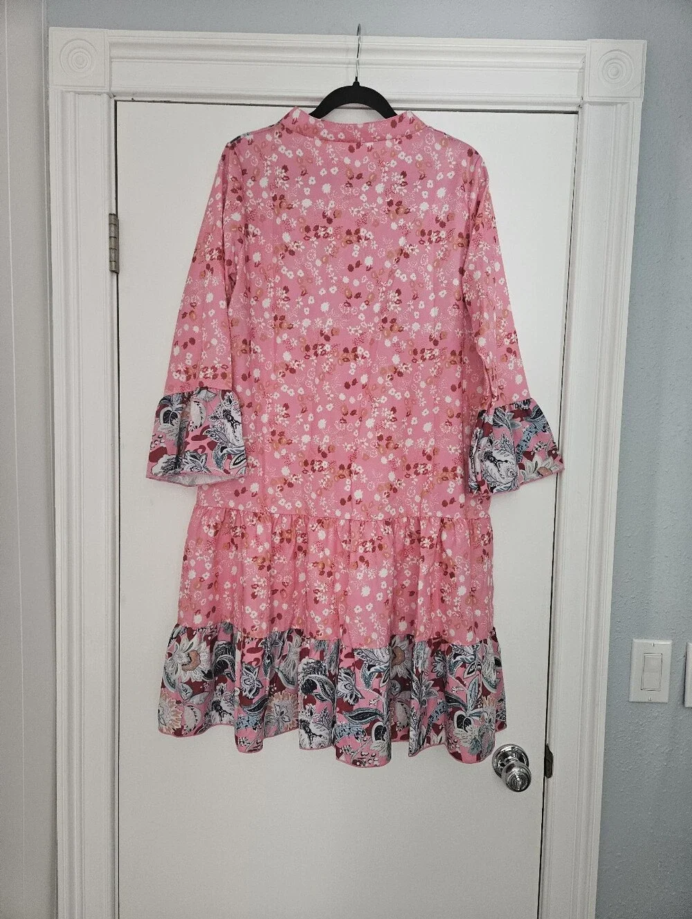 Womens Super Cute & Comfy! Tiered V-Neck Women's Dress Great Beach Lounge Wear - Picture 3 of 3